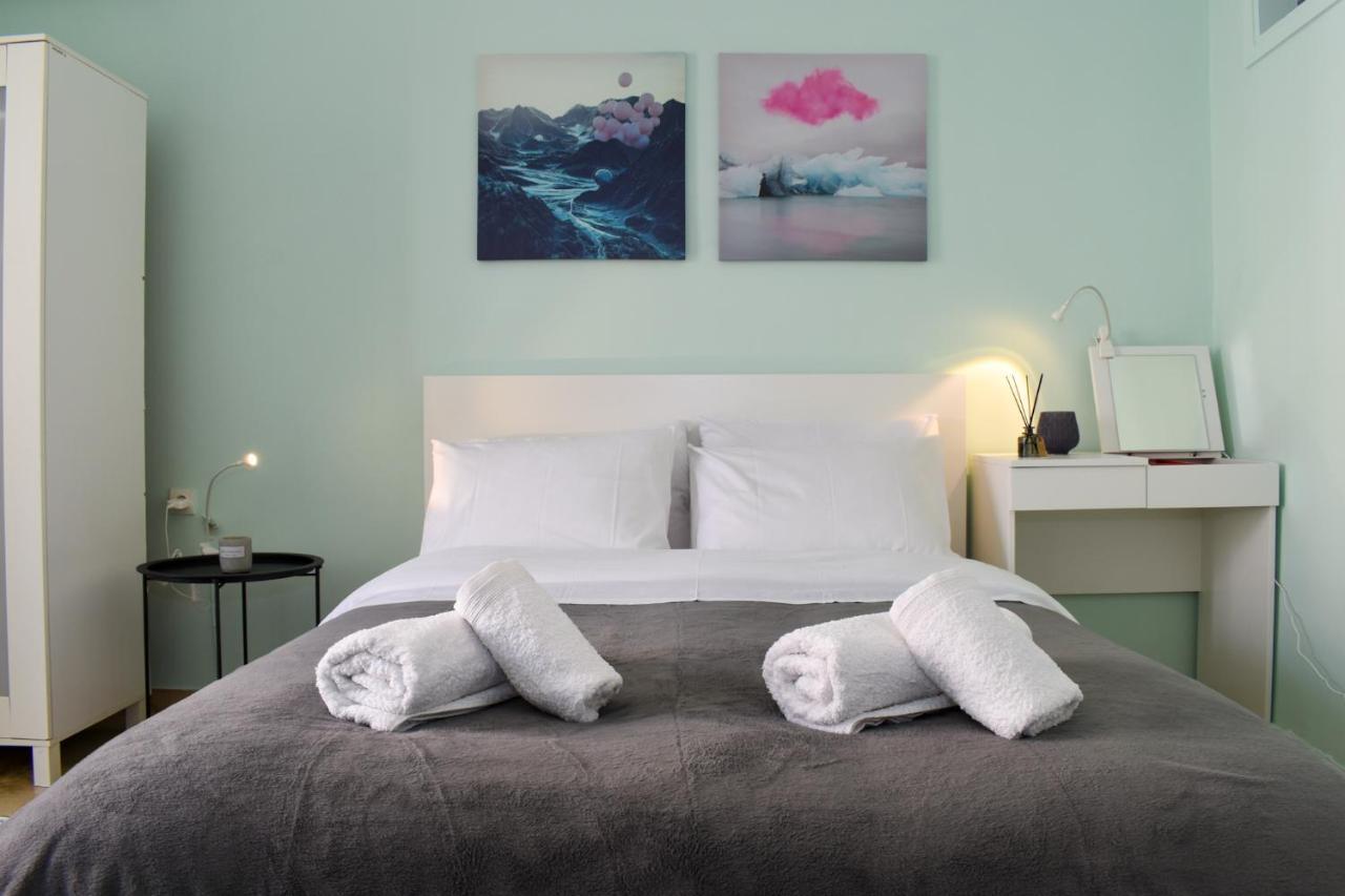 City Center Studio 2 Apartment Kalamata Bagian luar foto