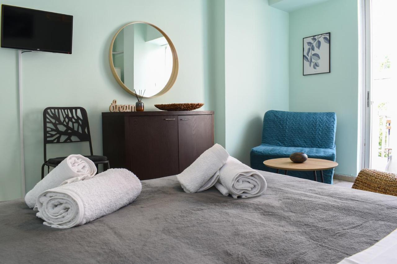 City Center Studio 2 Apartment Kalamata Bagian luar foto