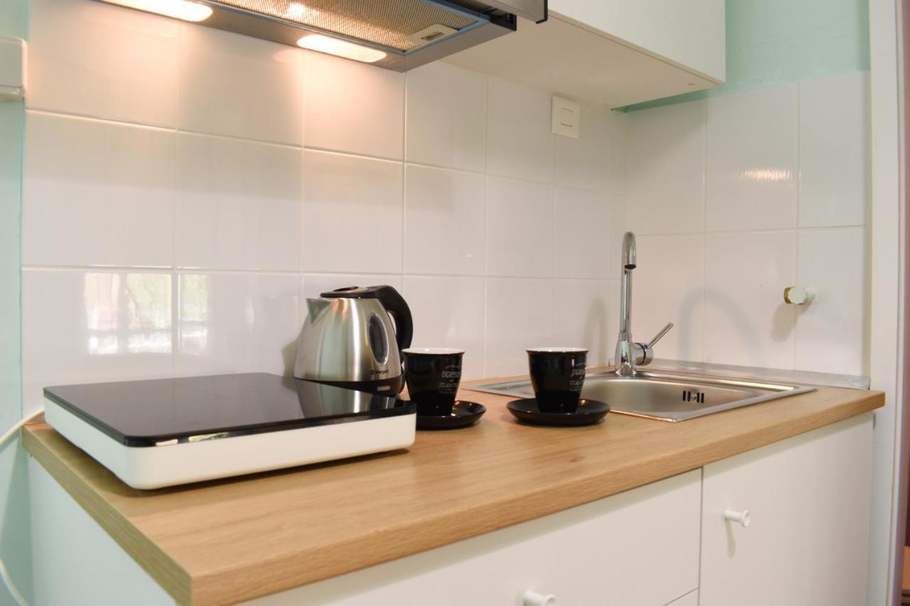 City Center Studio 2 Apartment Kalamata Bagian luar foto