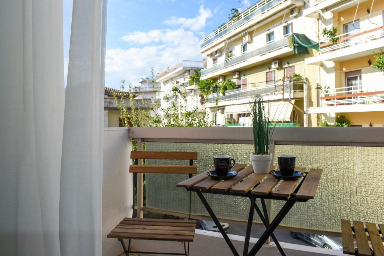 City Center Studio 2 Apartment Kalamata Bagian luar foto