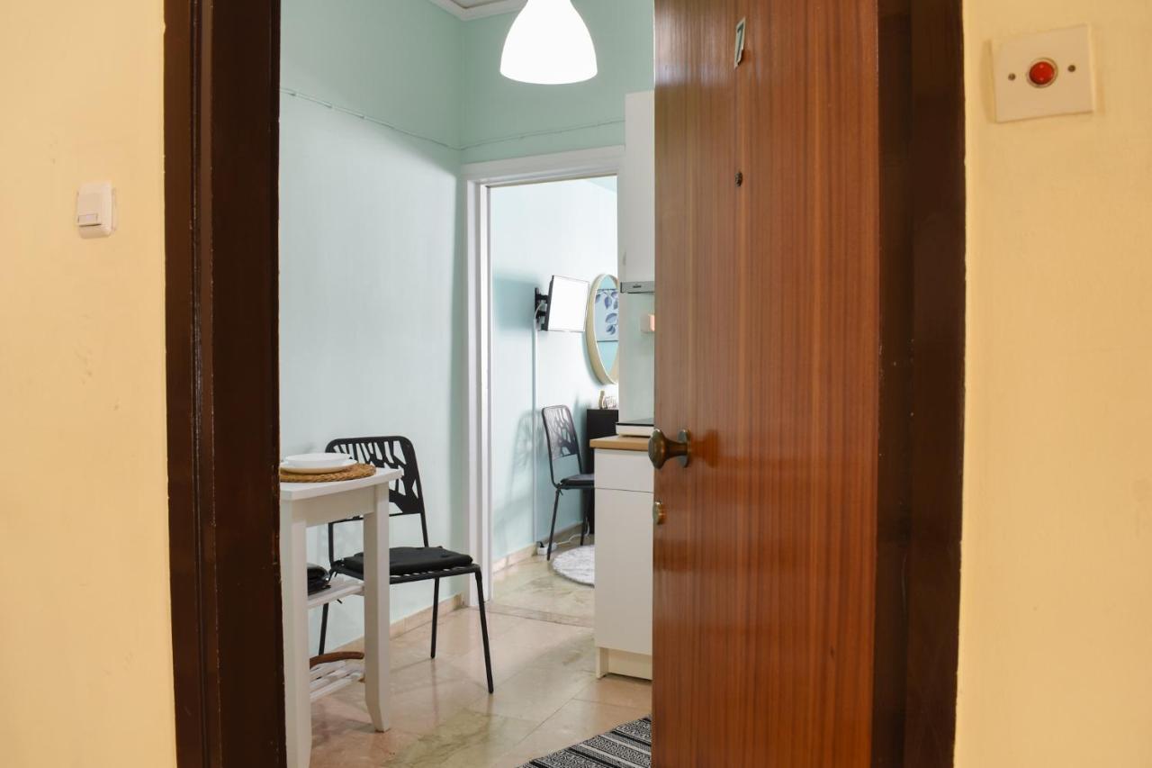 City Center Studio 2 Apartment Kalamata Bagian luar foto